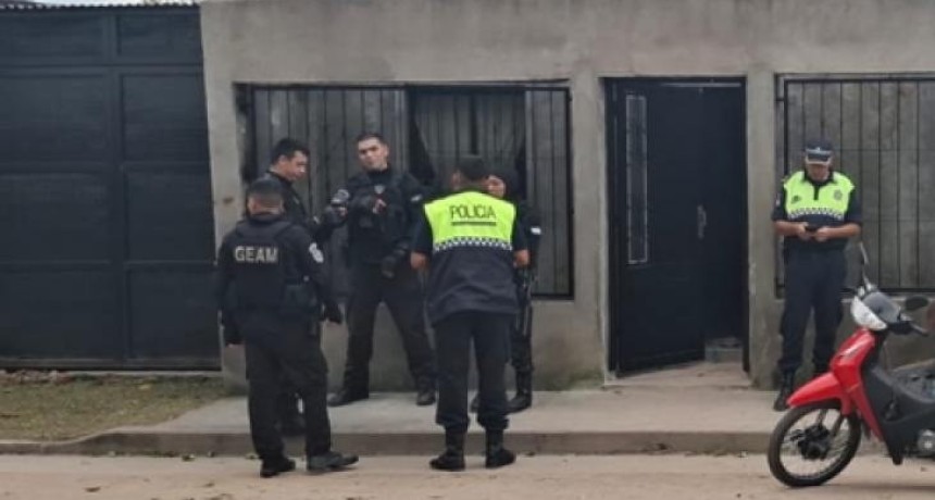 Hallan a una mujer muerta de un disparo en la cabeza y detienen a su pareja, que tambi&eacute;n hab&iacute;a recibido un balazo