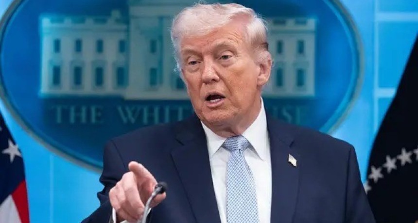 Trump: &ldquo;Ir&aacute;n podr&iacute;a ser eliminado ma&ntilde;ana por la noche si no abre el estrecho de Ormuz&rdquo;