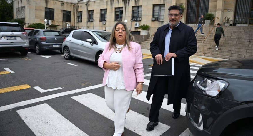 La escribana de Adorni declar&oacute; ante Pollicita: el jefe de Gabinete pag&oacute; 30 mil d&oacute;lares de adelanto por un departamento y el resto en un a&ntilde;o sin inter&eacute;s