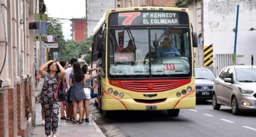 Transporte en San Miguel de Tucum&aacute;n: el municipio descart&oacute; nuevos aportes y los empresarios eval&uacute;an recortar hasta el 25% de los servicios