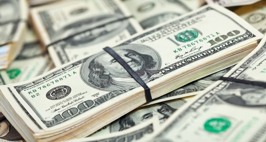 BCRA elimin&oacute; los l&iacute;mites para retirar efectivo en el exterior con tarjetas argentinas: adi&oacute;s a los USD 50 y USD 200 por operaci&oacute;n