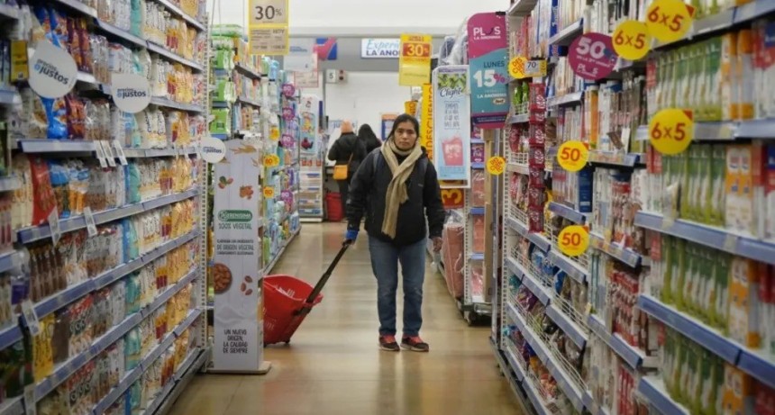 Estanflaci&oacute;n en Argentina: Santangelo cuestiona los tiempos del programa econ&oacute;mico y alerta sobre &ldquo;triqui&ntilde;uelas&rdquo; fiscales