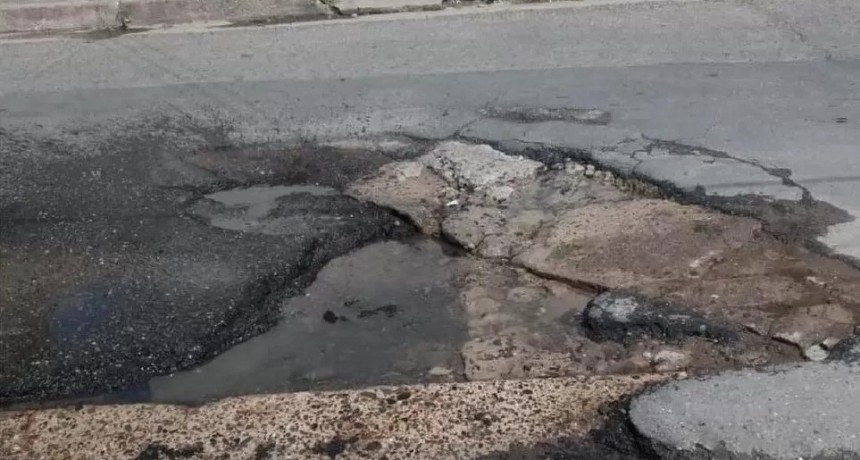 M&aacute;s de 400 baches relevados en Tucum&aacute;n: Villa 9 de Julio, Barrio Echeverr&iacute;a y calles M&eacute;xico e Italia, entre las m&aacute;s afectadas