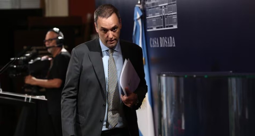 Manuel Adorni ordena a los 9 ministerios recortar gastos: 2% en corrientes y 20% en capital antes del 30 de abril