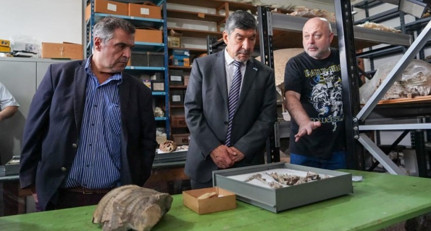 Miguel Acevedo recorri&oacute; la Fundaci&oacute;n Miguel Lillo y acord&oacute; promover visitas guiadas para estudiantes