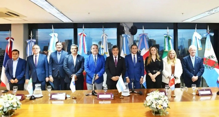 Miguel Acevedo lider&oacute; el reclamo del NOA: menos recursos, m&aacute;s obligaciones y un modelo que &ldquo;abstrae&rdquo; al Estado nacional