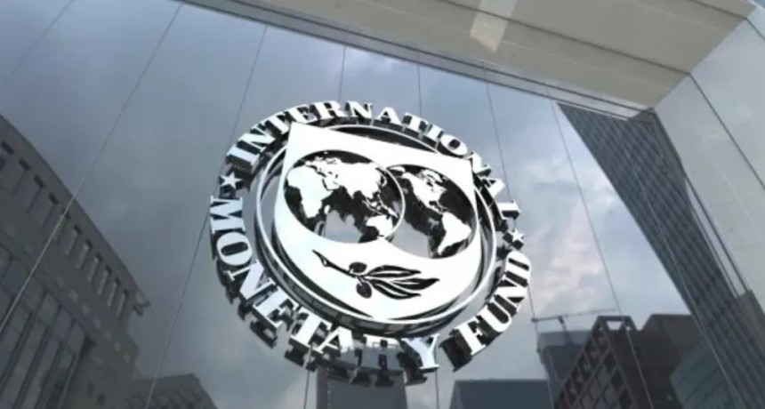 FMI recort&oacute; el crecimiento de Argentina al 3,5% y duplic&oacute; la previsi&oacute;n de inflaci&oacute;n: 30,5% para 2026