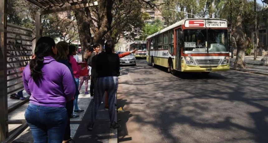 Fernando Juri descart&oacute; un pedido de aumento del boleto en Tucum&aacute;n: &ldquo;No hemos tenido ninguna solicitud de AETAT&rdquo;