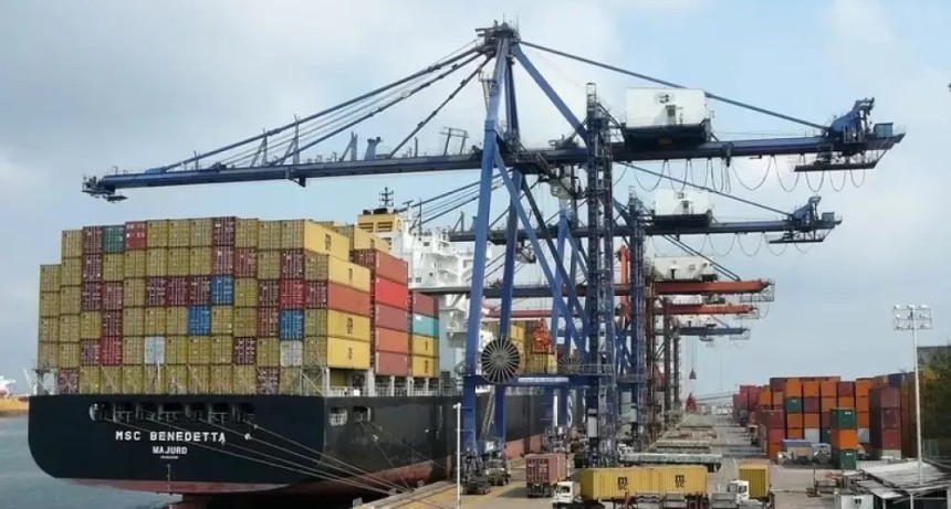 Las exportaciones argentinas marcaron un r&eacute;cord hist&oacute;rico en marzo y la balanza comercial tuvo super&aacute;vit por 2.523 millones de d&oacute;lares