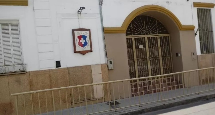 Tras las amenazas virales, un colegio tucumano prohibi&oacute; el ingreso con mochilas y reforz&oacute; la seguridad