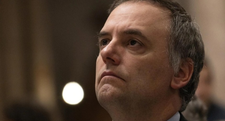 Un testigo declar&oacute; que consensu&oacute; con Manuel Adorni un pago extra de 65.000 d&oacute;lares por fuera de la escritura