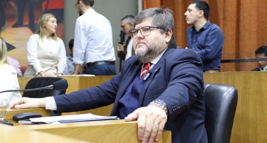 &ldquo;Es un parche caro&rdquo;: Carlos Ale apunt&oacute; contra el anticipo millonario al transporte en Tucum&aacute;n