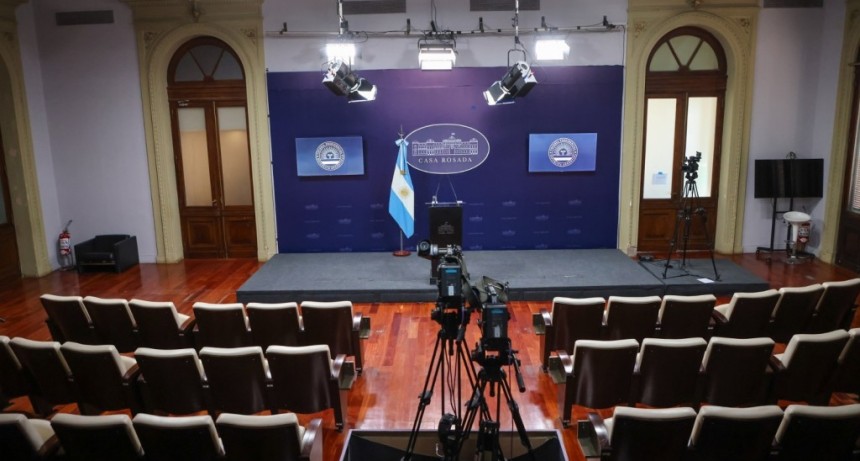 El cierre de la Casa Rosada a los periodistas termin&oacute; en una denuncia penal contra el Presidente