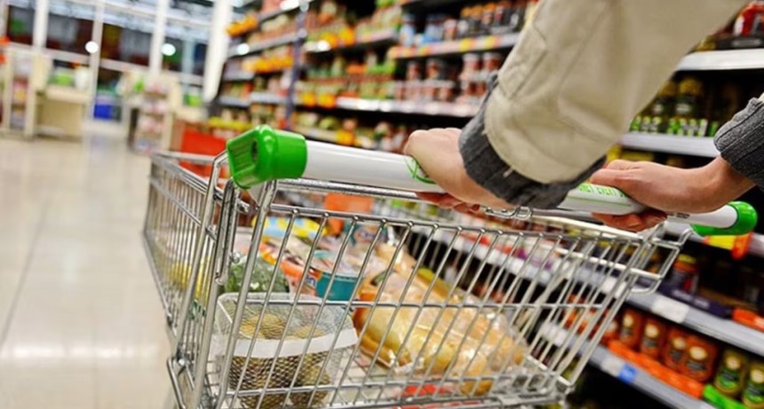 La inflaci&oacute;n de abril podr&iacute;a perforar el 3% y cortar una racha de 10 meses al alza, seg&uacute;n consultoras privadas