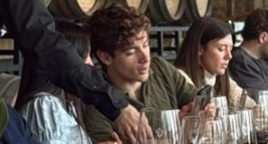 Maia Reficco y Franco Colapinto confirmaron su relaci&oacute;n con una foto en Instagram tras el Road Show en Palermo