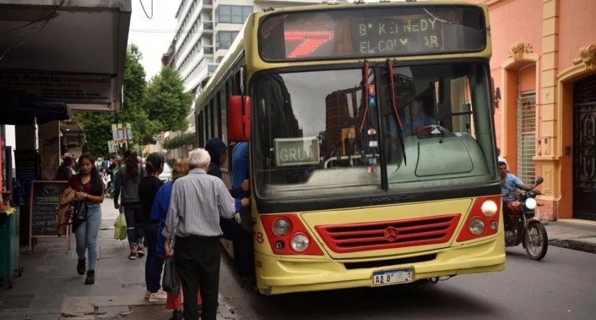 Boleto en Tucum&aacute;n: empresarios piden aumento y el pasaje podr&iacute;a subir a $1.600