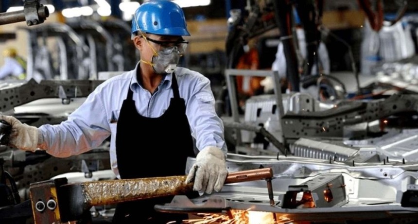 Industria argentina: la leve recuperaci&oacute;n en marzo no alcanza para revertir ca&iacute;da y p&eacute;rdida de empleo