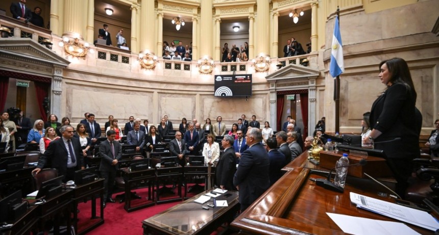 Deuda y litigios: el oficialismo acelera en el Senado el aval para pagar a fondos acreedores