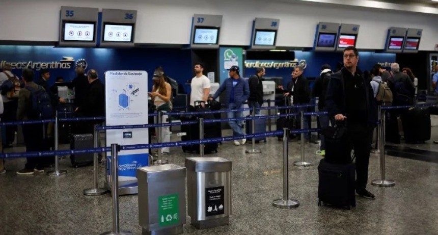 Paro de trabajadores del SMN: qu&eacute; reclama ATE y por qu&eacute; pueden cancelarse vuelos este jueves