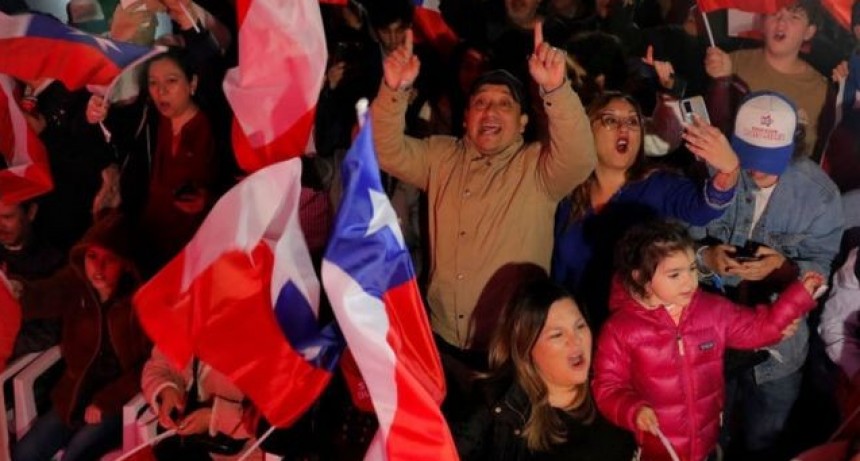 Chile: en las elecciones constituyentes, la derecha se impuso al oficialismo