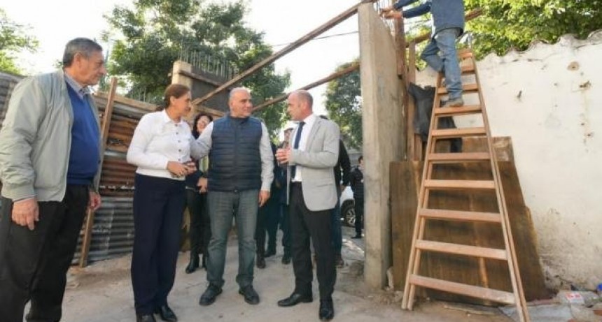 Manzur supervisó el avance de las refacciones en la Escuela Ciudadela
