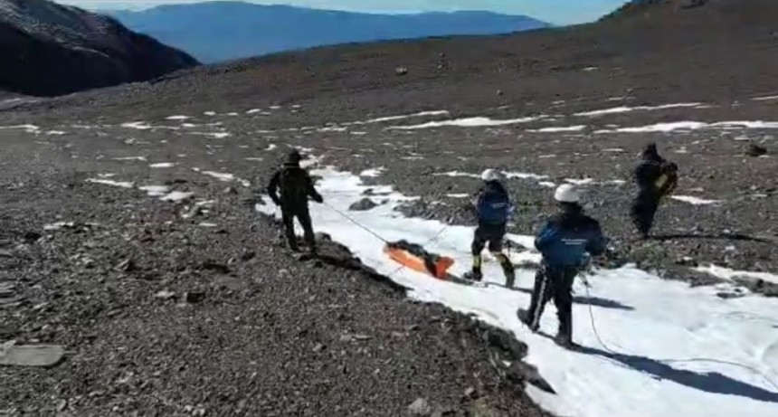 Rescatan el cuerpo de un guardaparques que perdió la vida en el Nevado de Cachi