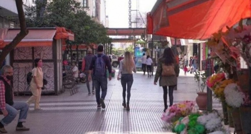 Cómo será la atención en los comercios durante el fin de semana largo