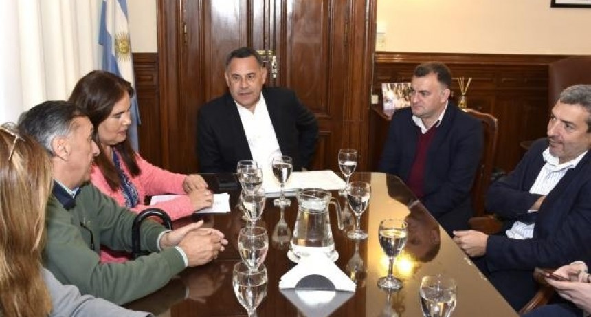 El Gobierno y los gremios continúan con las negociaciones salariales