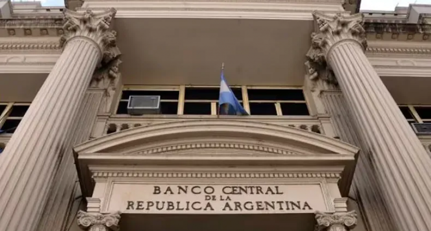 El Banco Central volvió a bajar las tasas de interés