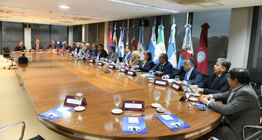 Vicegobernadores del NOA y NEA se reunieron con decanos y rectores de las universidades de la región