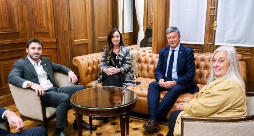 Villarruel se mostró con una senadora clave para la aprobación de la Ley Bases