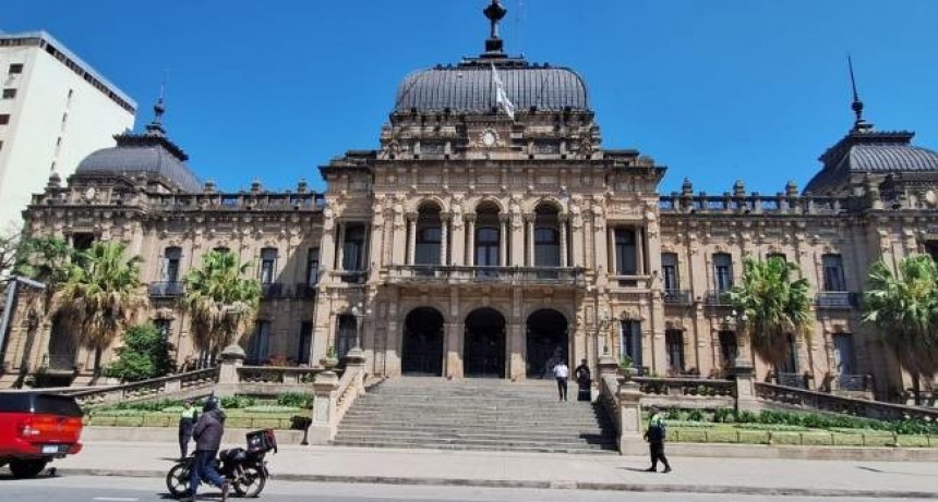 Entró en vigencia la ley de Retiro Voluntario para empleados públicos