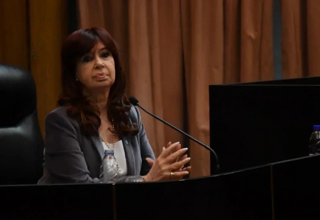 Cristina Kirchner denuncia 
