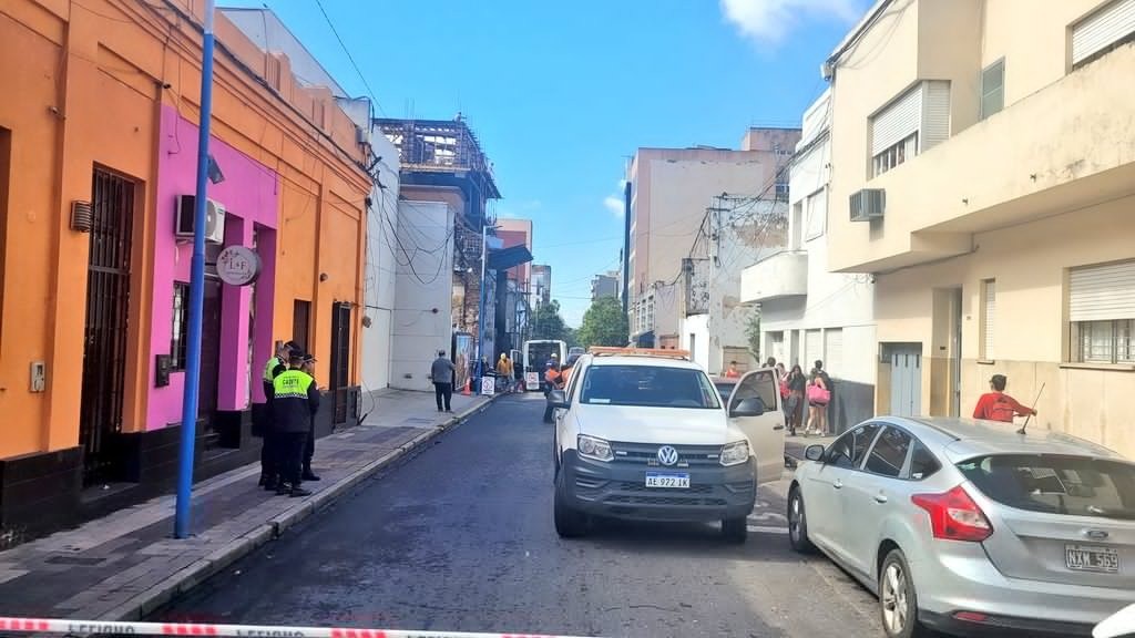Evacúan a 400 estudiantes del Colegio Suizo por fuga de gas en obra vecina