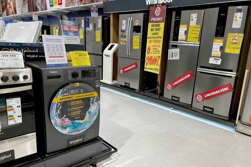 La quita de aranceles a la importación de tecnología hace estimar bajas de hasta 30% en precios