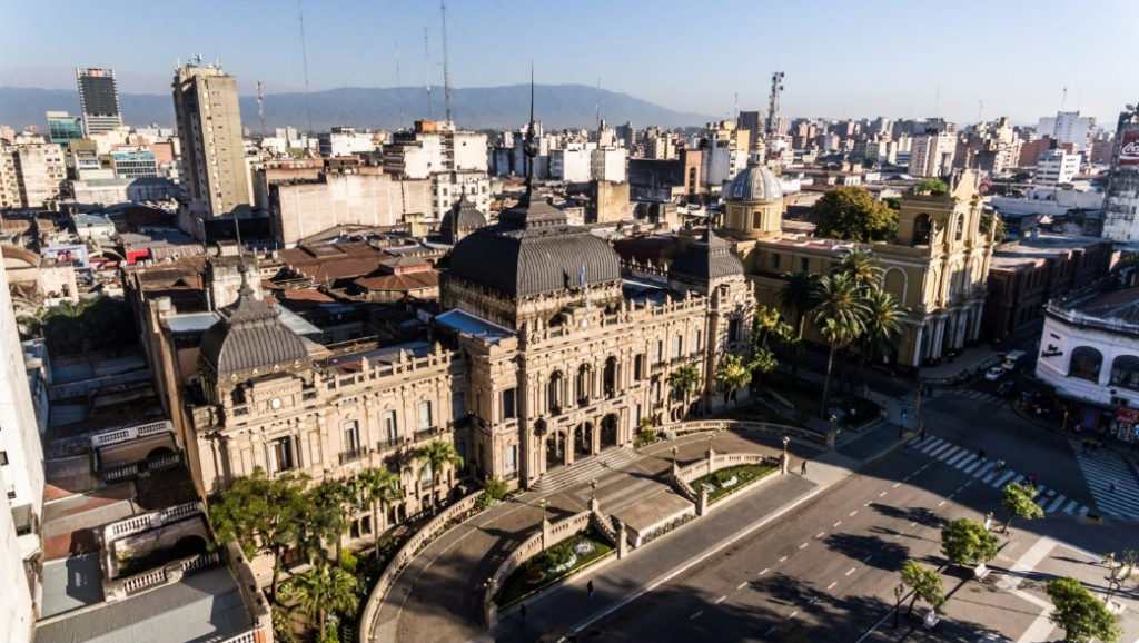 Tucumán con días cálidos y lloviznas aisladas: el pronóstico hasta el domingo