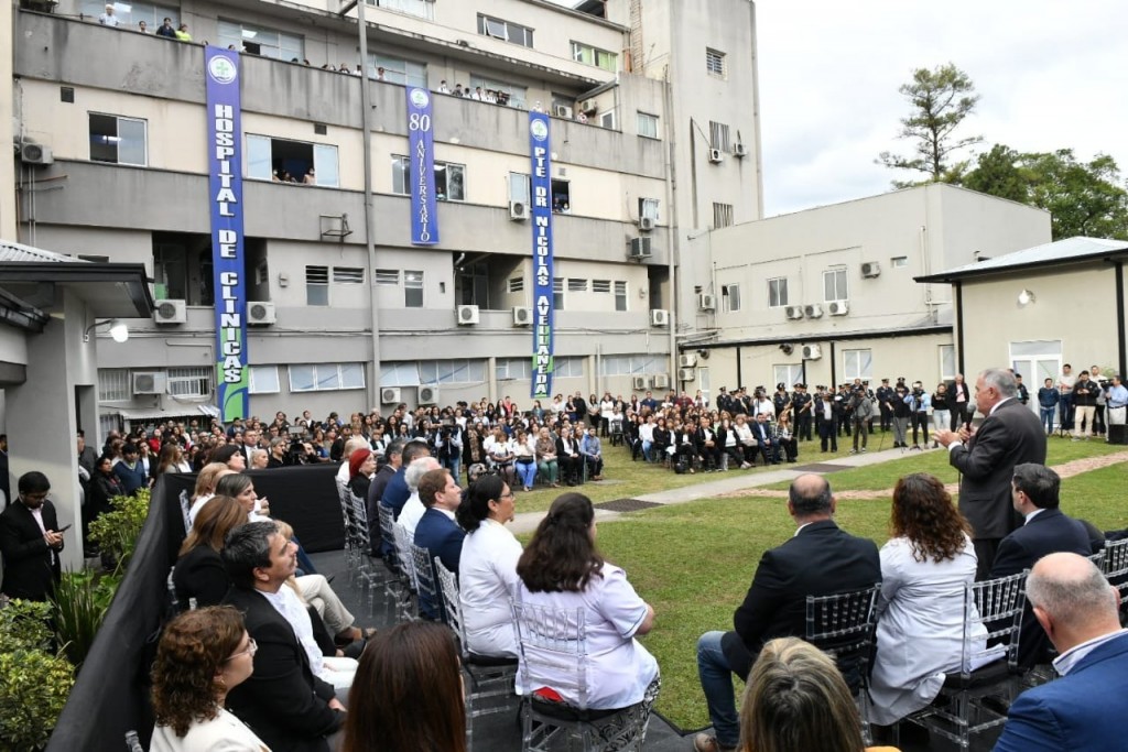 Con un homenaje a su historia, el hospital Avellaneda celebró 80 años de servicio en Tucumán