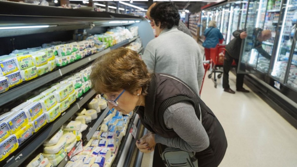 ¿Se frena la inflación? Consultoras prevén un abril cercano al 3% y una primera semana de mayo sin subas