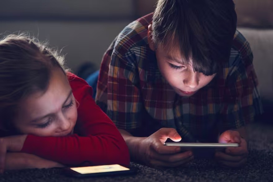 Romano Norri propone una ley para prevenir los riesgos del uso problemático de tecnologías en las infancias y adolescencias 