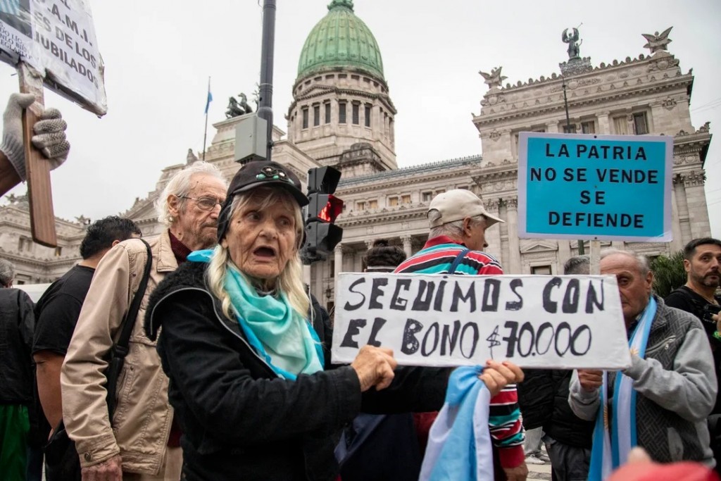 Diputados debatirá aumento a jubilaciones y emergencia hídrica: la pulseada por la moratoria previsional