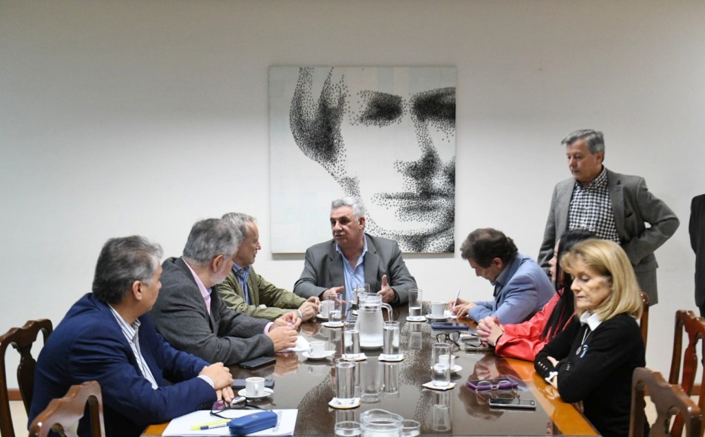Avanzan en la reforma de la Ley de Obras Públicas para modernizar procesos y ganar eficiencia