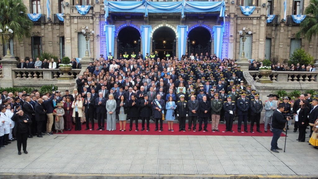 Con llamado a la unidad y advertencia sobre la crisis, Tucumán conmemoró el 25 de Mayo