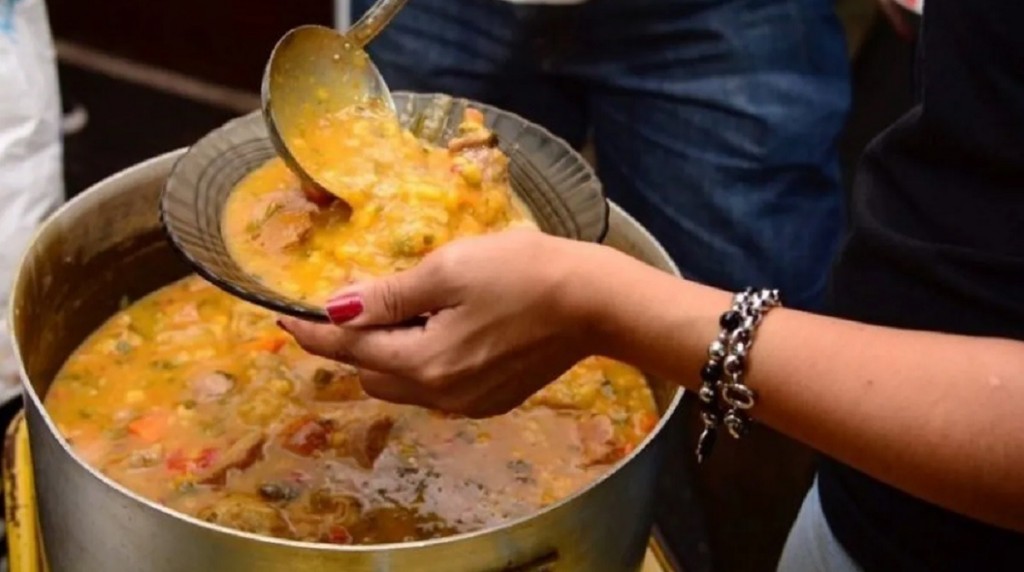 Intoxicación en Chilecito: más de 65 afectados tras consumir locro en festejos del 25 de Mayo
