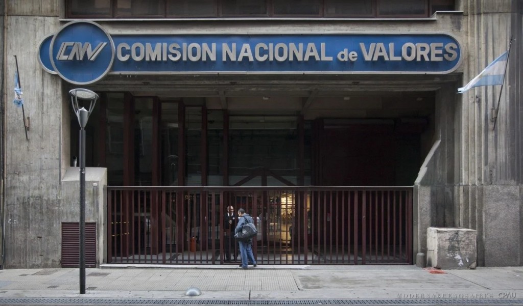 La CNV flexibiliza restricciones para transferencias al exterior