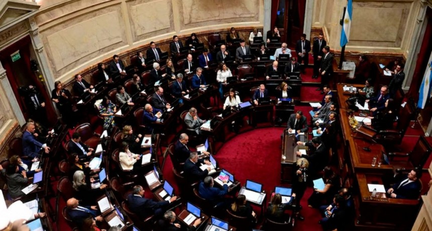 Gobierno arremete contra el Senado: 