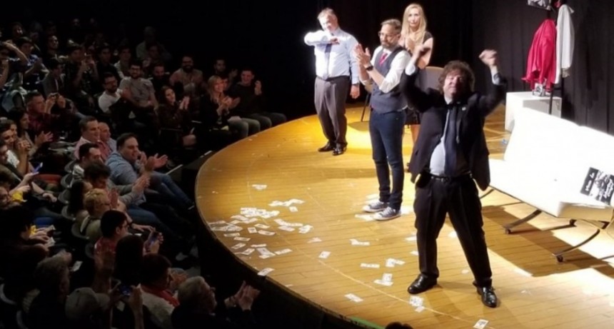 Milei vuelve al teatro: prepara obra benéfica 