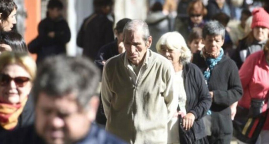 Divididos en la oposición: tensiones por la reforma jubilatoria y el bono a mínimas
