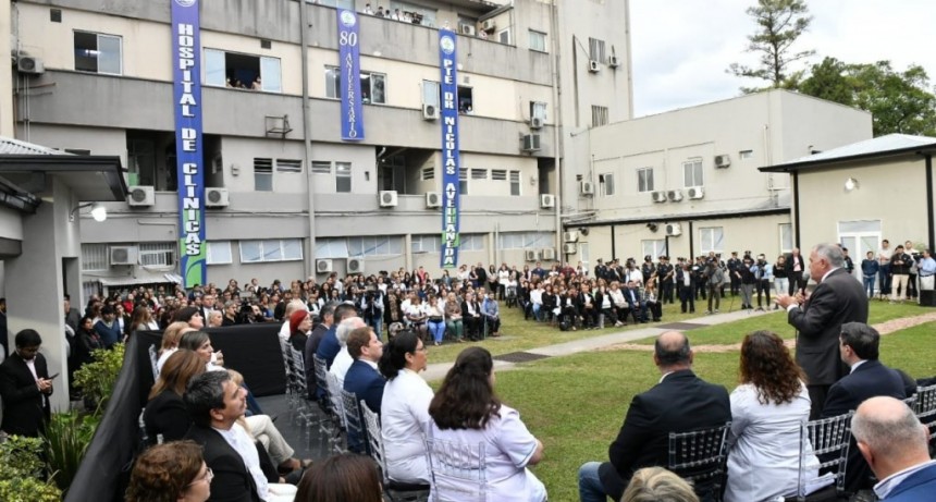 Con un homenaje a su historia, el hospital Avellaneda celebró 80 años de servicio en Tucumán