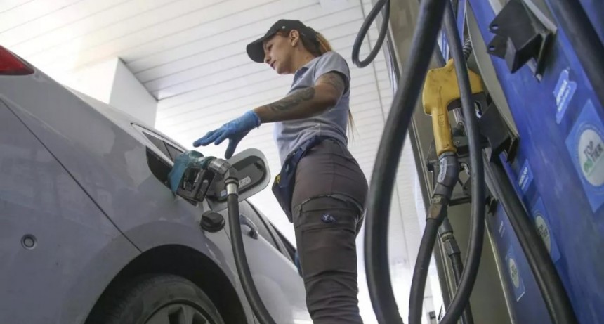YPF aumentó hasta 0,4% los combustibles por el alza en los biocombustibles