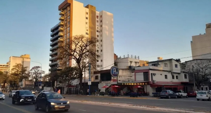 Calor y humedad en Tucumán: el pronóstico anticipa lloviznas para el viernes y un cambio el domingo